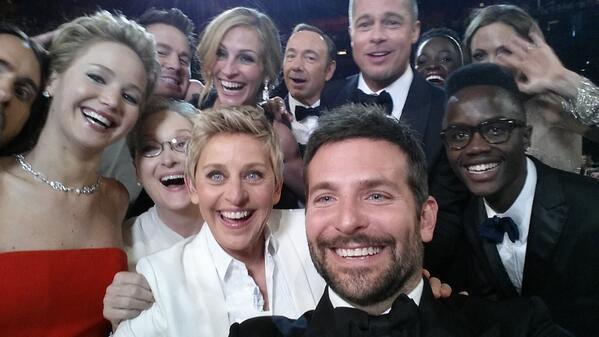 <p>Ellen Degeneres'in yıldızlarla çektiği Oscar selfie'si</p>

<p> </p>
