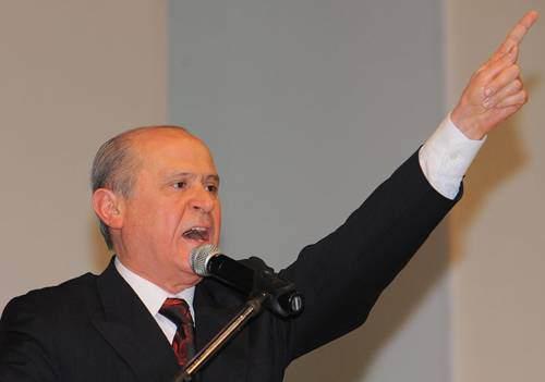 <p>DEVLET BAHÇELİ-BEŞİKTAŞ</p>
