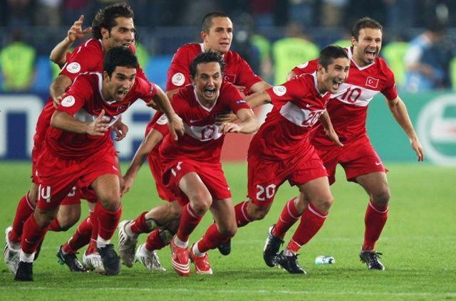 <p>Milli takım formasıyla 80 maça çıkan Arda, henüz 29 yaşındayken Türk futbolunun en değerli ismi oldu.</p>
<p> </p>
