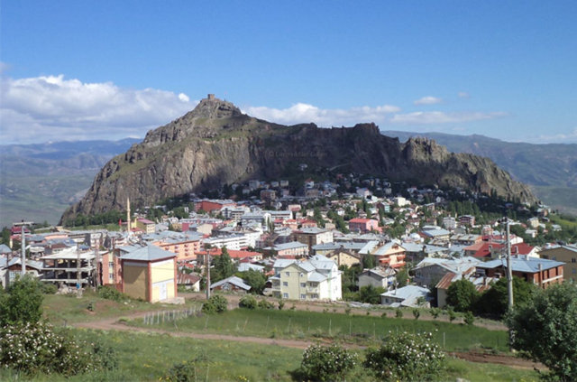 <p><strong>İşte il olacağı söylentisi dolaşan diğer ilçeler...</strong></p>
<p><strong>Şebinkarahisar (Giresun)</strong></p>
<p>Nüfusu: 21.200</p>