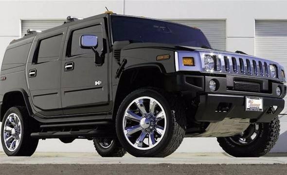 <p><strong>Hummer </strong><br />
<br />
2008'de kapanan cip türü markası Hummer'in adı 'Yüksek Hareket Kabiliyetli Çok Amaçlı Vasıta' anlamına gelen Humvee'den türetilmiştir.</p>
