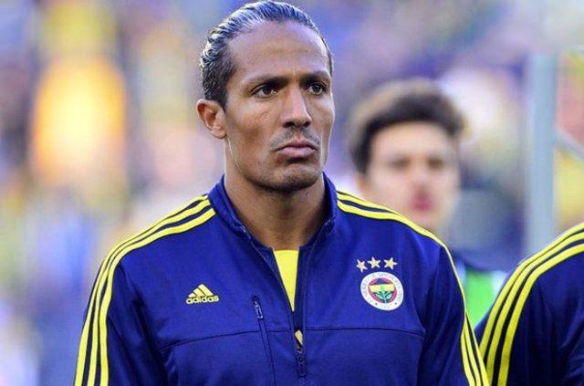 <p>Bruno Alves - Yaşı: 34 - Takımı: Rangers (İskoçya)</p>
<p>Rangers ile 2 yıllık anlaşmaya vardı. Cagliari, Portekizli yıldıza teşekkür ederek yeni kariyerinde başarılar diledi.</p>