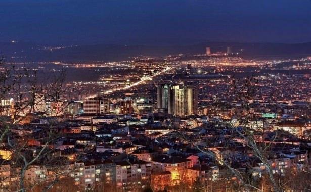 <p>Bursa</p>

<p>1.116 Öğretmen</p>

<p><a href="http://www.haber7.com/foto-galeri/40159-iste-kamuda-ihrac-edilenlerin-tam-listesi/p1" target="_blank"><strong><span style="color:rgb(255, 215, 0)">İŞTE İHRAÇ EDİLENLERİN TAM LİSTESİ</span></strong></a></p>
