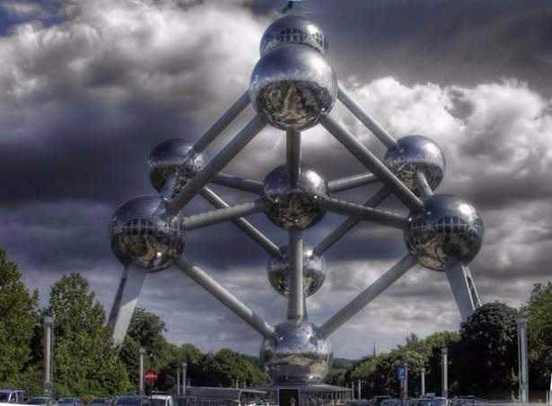 <p>18-Atomium (Brussels, Belçika)</p>
