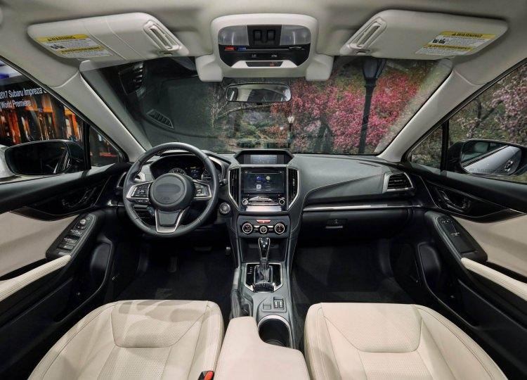 <p>SUBARU IMPREZA</p>
