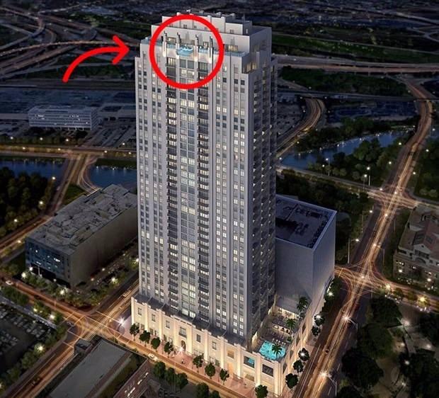 <p>Havuz, ABD’nin Teksas eyelatinin Houston şehrinde bulunan Market Square Tower binasının 42’nci katında bulunuyor.</p>

<p> </p>
