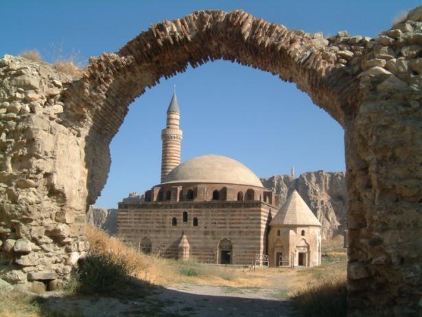 <p>Hüsreviye (Hüsrev Paşa)Câmii (Haleb’de)</p>