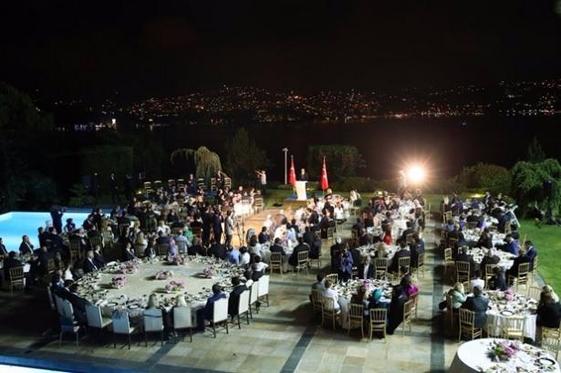 <p>Şahsen ben inanmazdım ki, mümkün değil derdim. Nasıl inanacaksın ki; ama oluyormuş... </p>