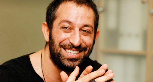 <p>Cem Yılmaz: 10 Kasım.Sizin gibi benim de gönlümdeki liderim Atatürk'ü saygıyla minnetle anıyoruz...Mekanı cennet olsun. </p>