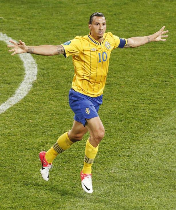 <p>Chelsea'nin yıldızı Eden Hazard, Twitter'da Ibrahimovic'e "İsveç'teyim. Sana kısa bir Fransızca dersi verebilirim" diye yazdı! Zlatan'ın cevabı ise gecikmedi: Ben de sana nasıl gol atılacağını öğretirim.</p>
<p> </p>