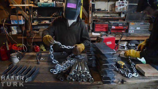 <p>İşte 6 ay boyunca uğraşarak profesyonelce inşa edilen o ağaç evinin kare kare yapım aşamaları...</p>

<p> </p>
