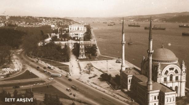 <p>1965 - Dolmabahçe ve suyun öte yanı</p>
<p> </p>