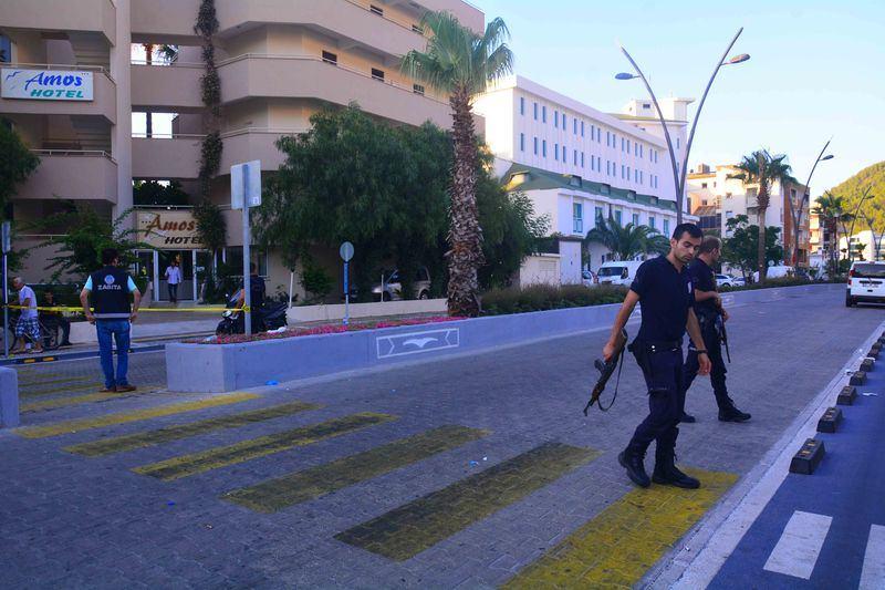 <p>''Buraya gelmeden önce farklı bir yerdeydim, Marmaris'te. Ve ayrıldığım yerde de hemen arkamdan oraları ne yazık ki aynı şekilde bombalamışlar. </p>