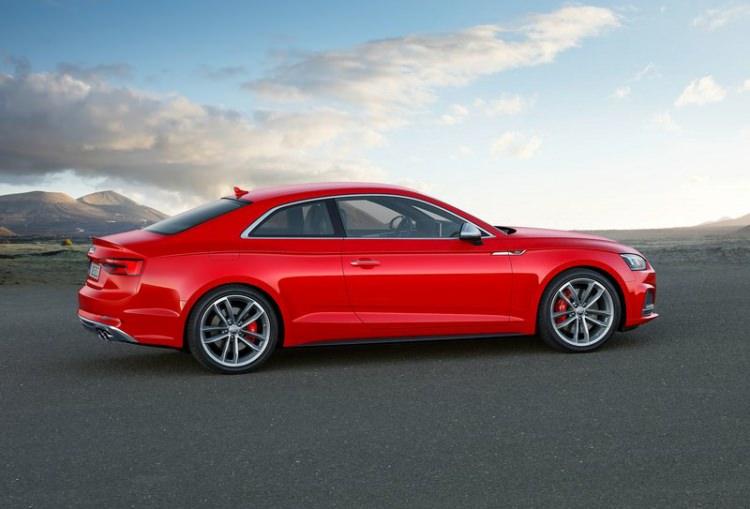 <p><strong>Audi A5/S5 Coupe</strong></p>
