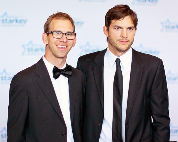 <p><strong>Micheal ve Ashton Kutcher</strong></p>

<p>Kimisinin tıpkısının aynısı, kimisi birbirine pek benzemeyen ünlü ikiz kardeşleri sizler için derledik.</p>
