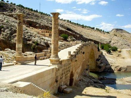 <p>Kahta (Adıyaman)</p>
