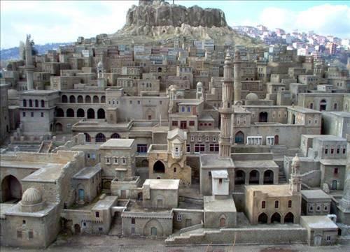 <p>Midyat (Mardin)</p>
