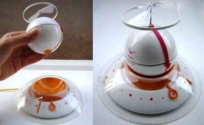 <p>En güzel uykuların en azılı düşmanlarından olan sineklerden ilham alarak Ena Macana'nın tasarladığı bu saat, sizi uyadırmak için yatağınızın üzerinde uçmaya başlıyor. Üzerindeki pervane sayesinde sizi bir sinek kadar rahatsız edebilen bu saati susturmanın tek yolu ise onu havada yakalayıp uçan bölümünü saate geri takmak.</p>
