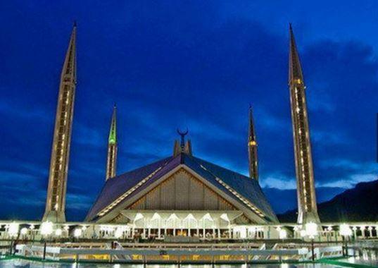 <p>Fisal Camii– Pakistan</p>