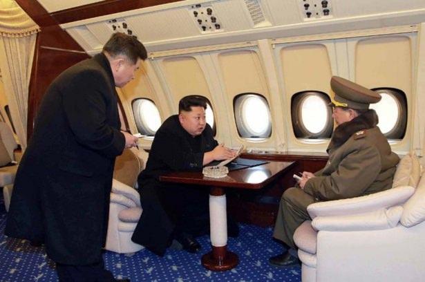 <p>Kuzey Kore ölen lideri Kim Jong Il'in 73'üncü doğum gününü kutladı. Kuzey Kore lideri Kim Jong Un, 4 yıl önce ölen babasının doğum gününde halkına dev konut müjdesi verdi.</p>

