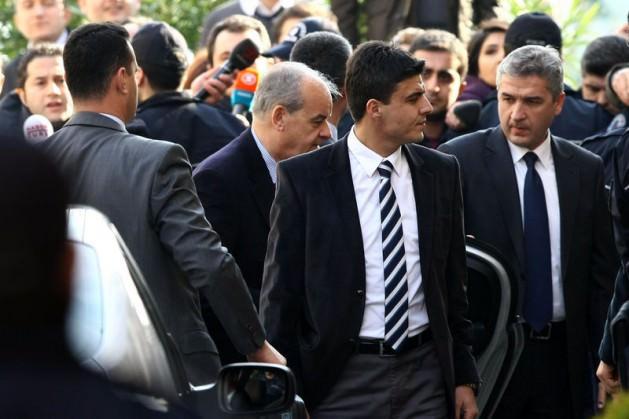 Eski Genelkurmay Başkanı Orgeneral Başbuğ'un da tutuklanarak Silivri Cezaevine konulduğu Ocak ayında, İstanbul 14. Ağır Ceza Mahkemesi Hrant Dink kararını da açıkladı. Mahkeme, tutuklu sanık Yasin Hayal'e ''Hrant Dink'i tasarlayarak öldürmeye azmettirmek'' suçundan ağırlaştırılmış müebbet hapis cezası verdi, ancak bütün sanıkların ''Silahlı terör örgütüne üye olmak'' suçundan beraatını kararlaştırdı.