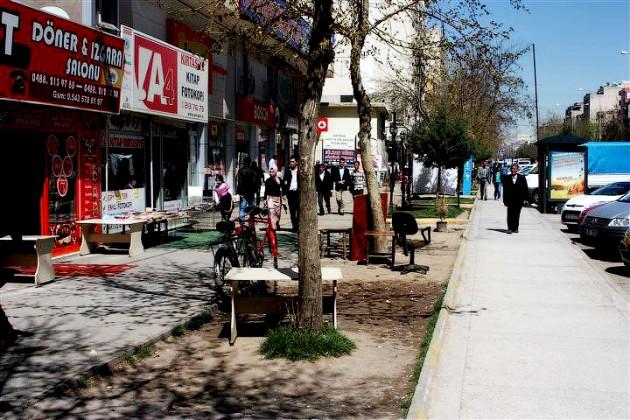 Yüzlerce köy bu sorun yüzünden boşaltılmış ve binlerce insan doğup büyüdüğü topraklardan nedeni halen bugün dahi anlayamadığı bir sorun yüzünden göç etmek zorunda bırakılmış.