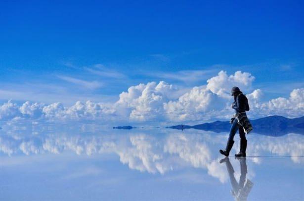 <p>Salar De Uyuni, Bolivia</p>
