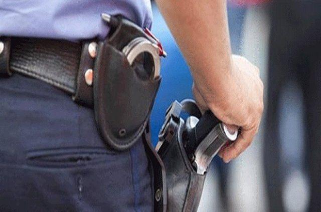 <p><strong>SAHTE POLİS</strong></p>

<p>Polis gibi görünen biri yaklaşır. Bölgede sahte para vakasının fazla olduğunu söyler ve cüzdanınızı kontrol eder ve geri verir. Cüzdandaki para eksiktir. MEKSİKO ŞEHRİ, BOGOTA, BÜKREŞ, BANGKOK</p>

