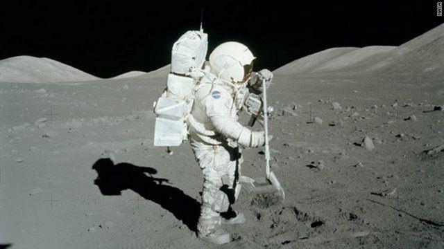 <p>Daha sonra 2025 yılında 4 kişi daha gönderilecek ve bu kişiler hayatlarının sonuna kadar Mars`ta kalacak. Mars One projesi aslında bir TV show olacak.</p>
<p> </p>