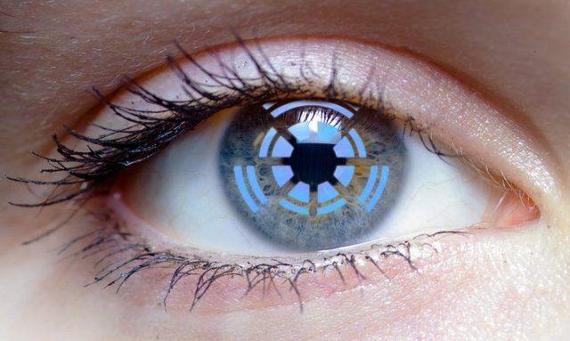 <p>2020`li yıllarda normal görüşü üretebiliyor olacağız ancak 2035 yılında insan gözünden çok daha iyi gören, Kızılötesi ve Morötesi dalgaları da algılayabilen biyonik gözler üretilebilecek.</p>
<p> </p>