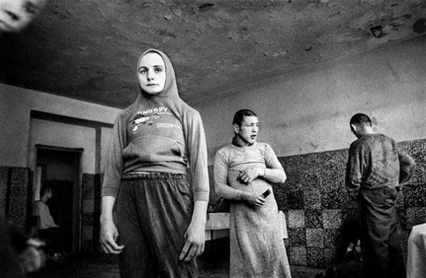 <p>Bu ´gerçek´ fotoğraflar, savaşın insanlar üzerindeki korkunç etkisini bir kez daha gözler önüne seriyor.</p>