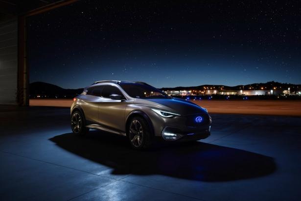 <p>Infiniti Tasarım Direktörü Alfonso Albaisa ise; “Tasarım ekibi olarak materyalleri beklenmedik şekilde kullanarak fonksiyonel öğelere sanatsal bir anlam ekledik. </p>
