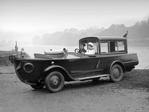 <p>Peugeot - Hem bot hem otomobil tasarımı / 1925</p>

<p> </p>
