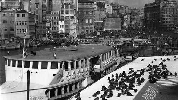 <p>Karaköy 1950</p>

<p> </p>
