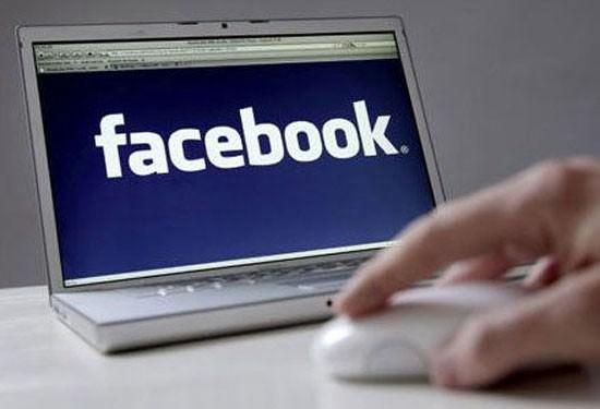 <p>1. Facebook’ta, gizlilik ayarlarından her şeyi ‘özel’ yapın.</p>