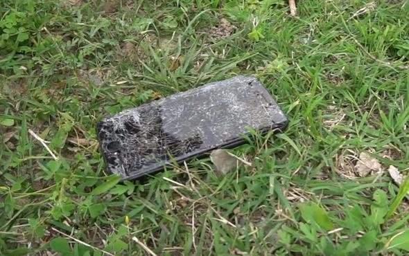 <p>iPhone'u bıraktığımız yerde ufak bir ateş var; onun dışında iPhone'dan eser yok! Sahi iPhone şu an nerede?</p>
<p> </p>