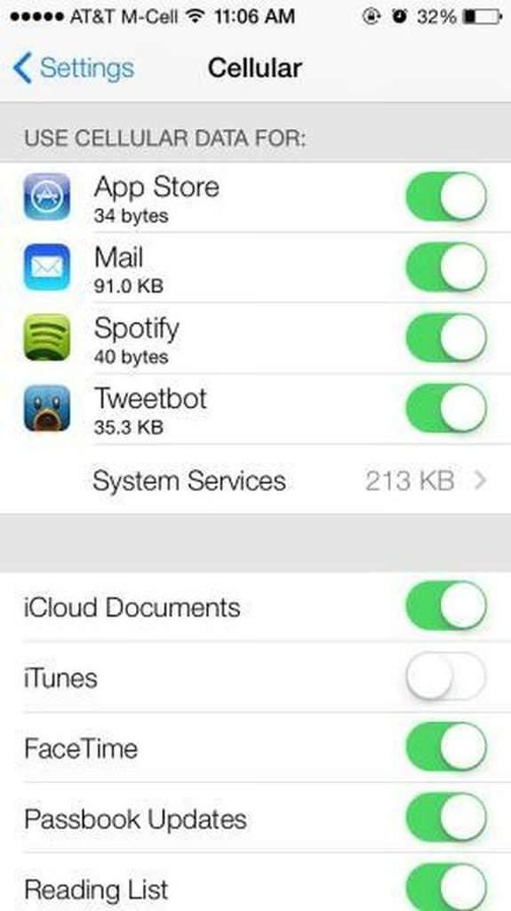 <p>iOS 7'den önceki sürümler, uygulama bazında veri kısıtlaması olmadığı için sık sık eleştiriliyordu. Yeni işletim sistemiyle beraber istenmeyen uygulamaların veri çekmesi engellenebiliyor. Örneğin sadece 'Foursquare' uygulamasının veri kullanması kısıtlanabiliyor.</p>

<p> </p>
