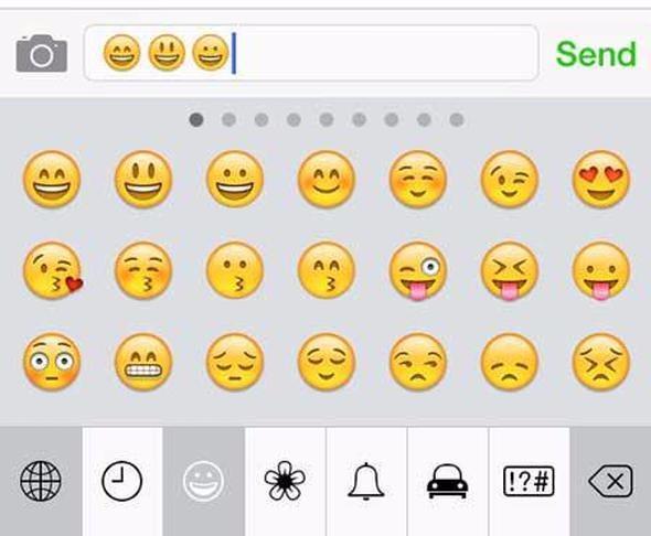 <p>Emoji klavyeyi ayarlanıza ekleyin. Bunun için Ayarlar>Genel> Klayve>Emoji klavye ekle yolunu kullanabilirsiniz.</p>
