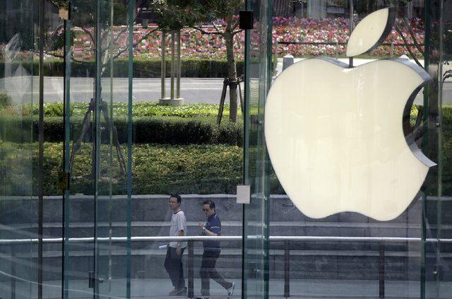 <p>Yeni kampüsümüzün tasarımına, geliştirilmesine ve inşasına ürünlerimizi de simgeleyen coşku ve tasarım ilkeleriyle yaklaştık,” diyen Apple’ın Tasarım Ekibi Direktörü Jony Ive sözlerine şöyle devam etti: </p>

<p> </p>
