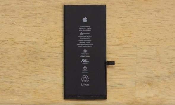 <div>İşte iPhone'ları enerjisi aldığı o meşhur batarya...</div>

<div> </div>
