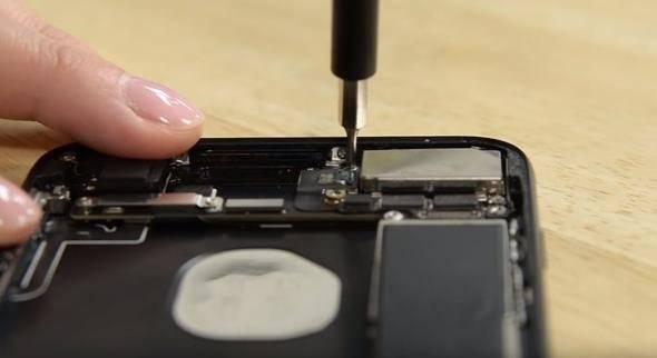 <div>Şimdi de arka kameraları sökelim!</div>

<div> </div>
