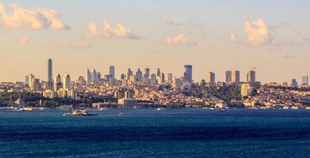 <p><strong>İSTANBUL</strong><br />
İstanbul, "dünyanın en çok okunan" aylık seyahat ve yaşam tarzı dergisi Travel+Leisure'ın düzenlediği "2015 Yılının Destinasyonu" yarışmasında, 27 destinasyon arasında son oylamaya kaldı.</p>
<p> </p>