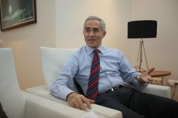 <p>BİR DESTEK DE ONLARDAN GELDİ...</p>

<p>İstihdam seferberliği çağrısına destek veren inşaat sektörünün temsilcileri, son dönemde sektöre sağlanan teşvik ve KDV indirimlerinin etkisiyle 2 milyonluk istihdamın en az yüzde 10 artacağı görüşünde.</p>
