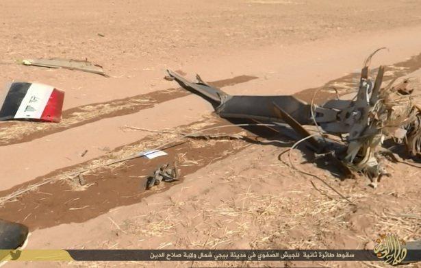 <p>IRAK Şam İslam Devleti (IŞİD) son 48 saat i&ccedil;erisinde Irak'ın Selahaddin iline bağlı Beyci İl&ccedil;esi'nde d&uuml;ş&uuml;rd&uuml;ğ&uuml; Irak Hava Kuvvetleri'ne ait iki savaş helikopterinin fotoğraflarını yayınladı.&nbsp;</p>
