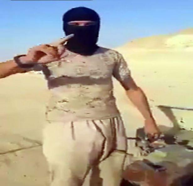 <p>IŞİD kanlı infazlarına bir yenisini daha ekledi.</p>

