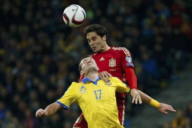 <p>Milli takımımızı yakından ilgilendiren maçta İspanya Ukrayna'yı deplasmanda 1-0 mağlup etmeyi başardı.</p>
