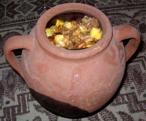<p><strong>Çömlek kebabı </strong></p>
