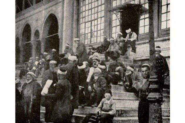 <p>İşte ortalama 120 yıl &ouml;ncesine ait İstanbul fotoğrafları...</p>
