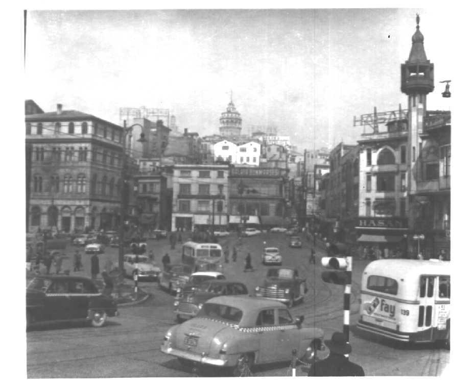 <p>Karaköy (1950'li yıllar)</p>

<p> </p>
