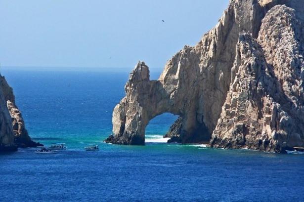 <p><strong>CABO SAN LUCAS - MEKSİKA</strong><br />
Bu yılki oylamada İstanbul; Chicago, Paris, Los Angeles ve Milano gibi şehirlerin yanı sıra Almanya, Japonya ve İzlanda gibi ülkelerle de yarışıyor. </p>
